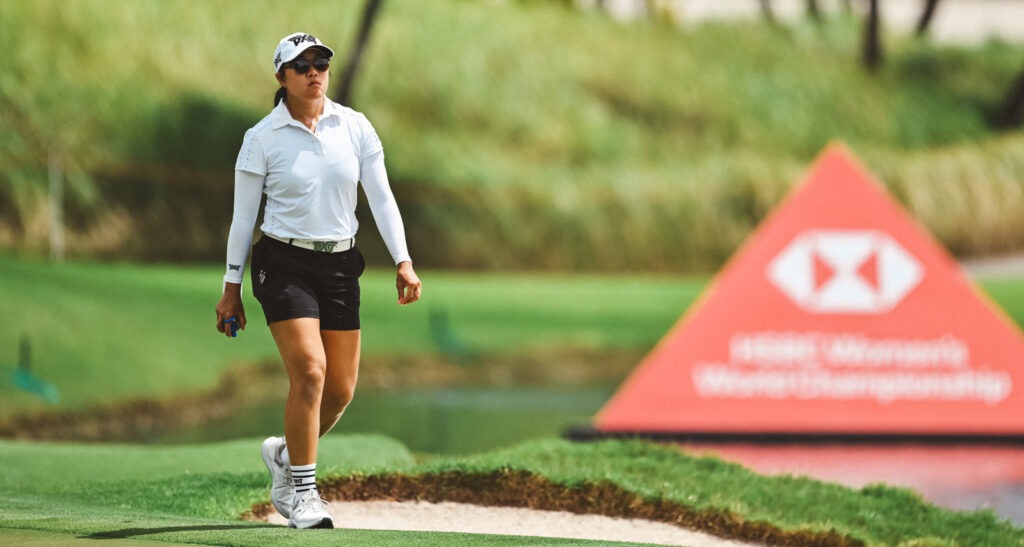 Staying in the Lead with a Four-putt Fiasco